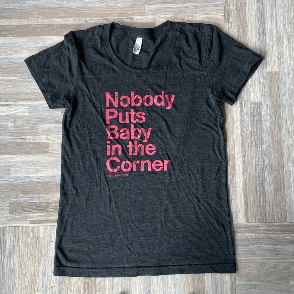 🕺 dirty dancing slogan tee 32” chest